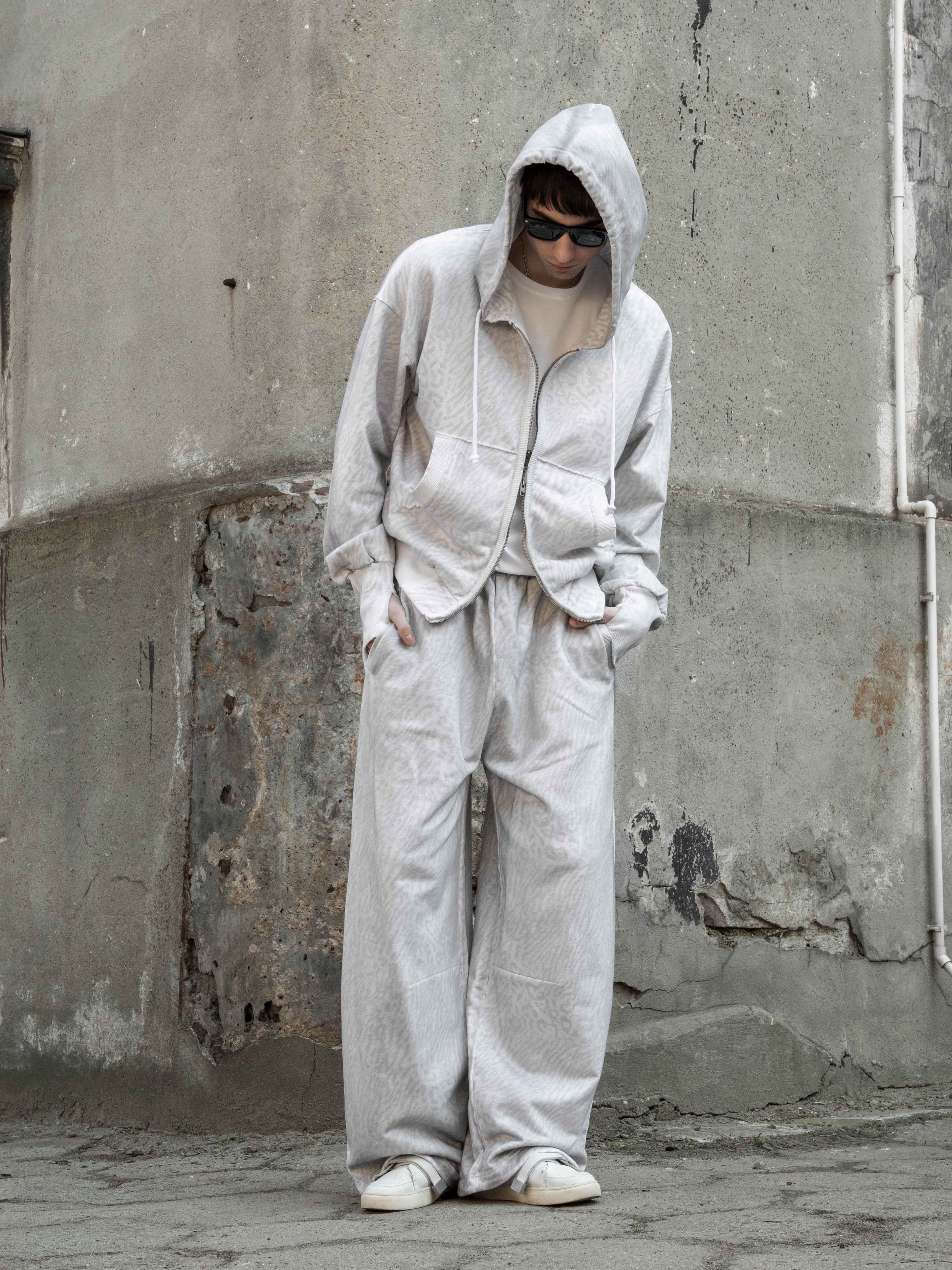 2010 SWEATPANTS - WHITE LEOPARD - Image 3