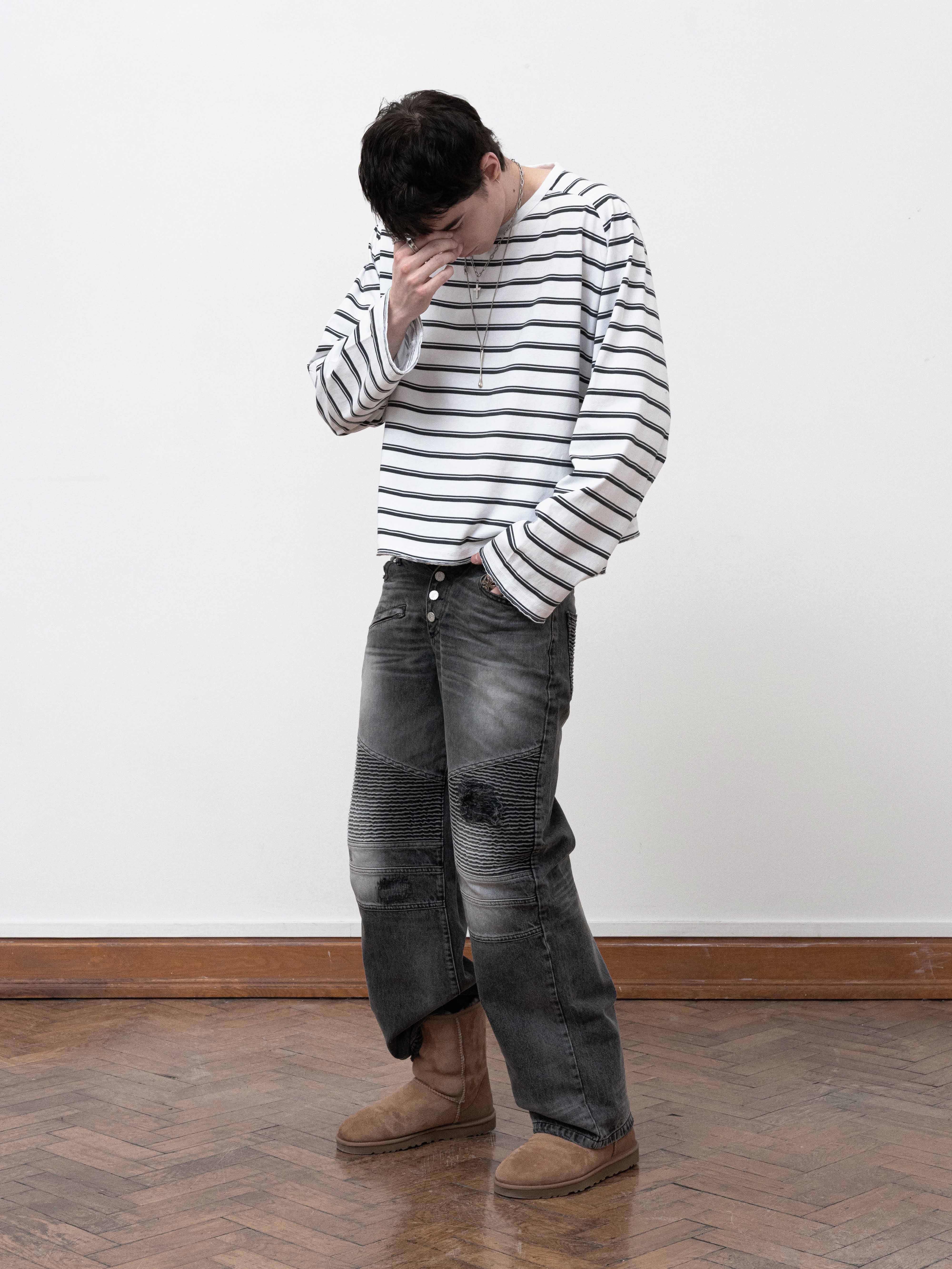 BAGGY LONGSLEEVE - WHITE STRIPED - Image 3