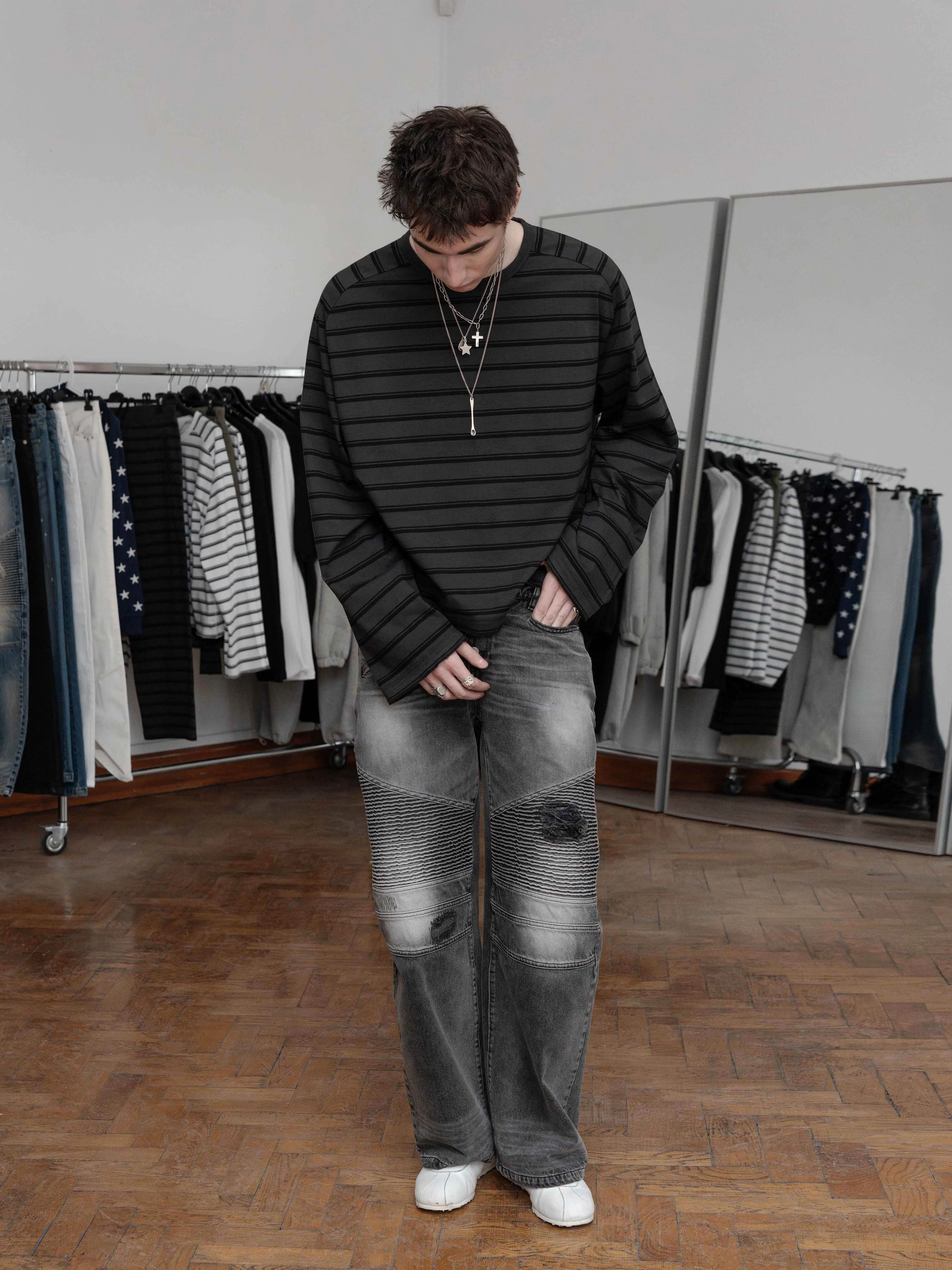 BAGGY LONGSLEEVE - BLACK STRIPED - Image 3