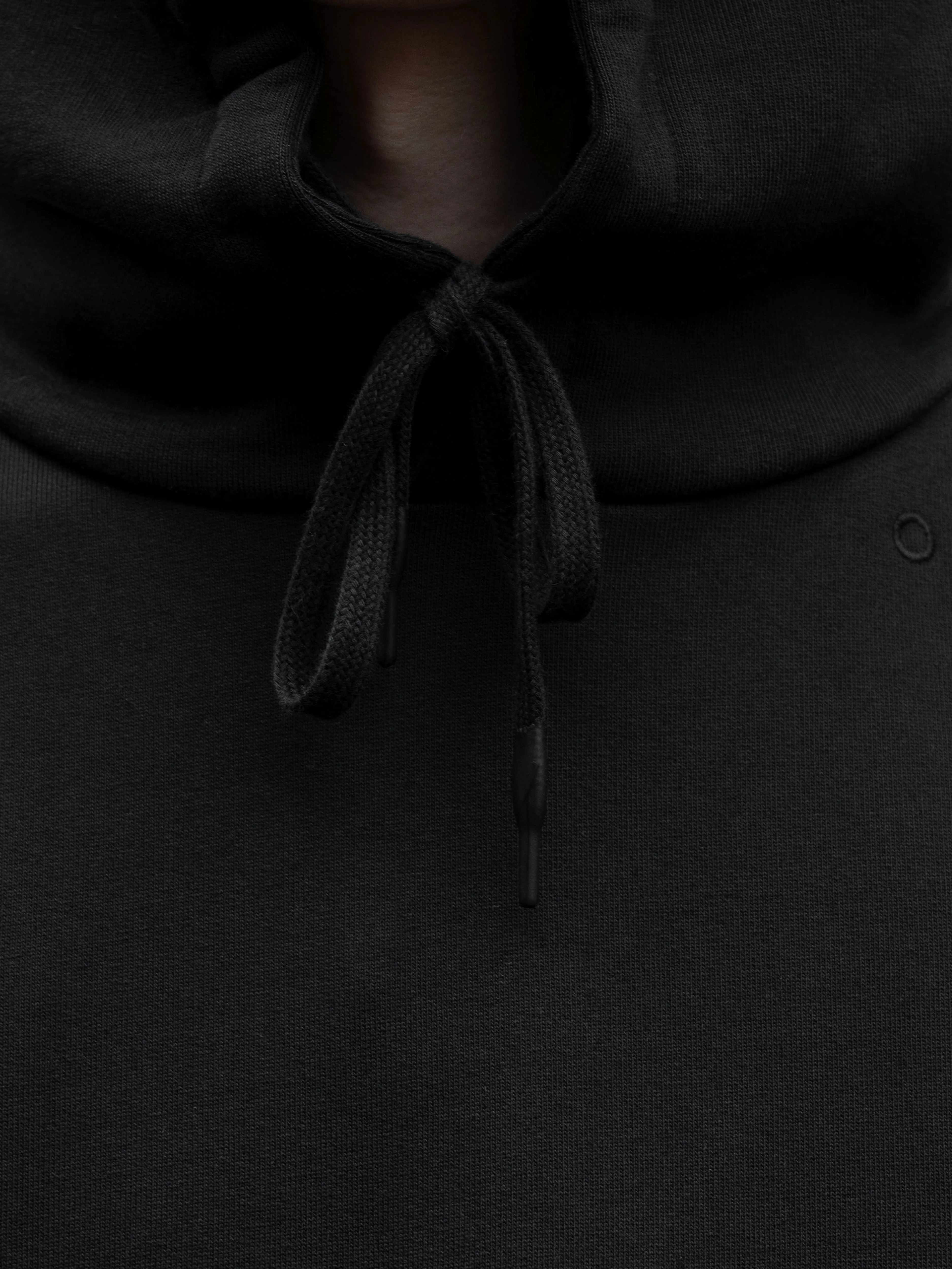 BLANC HOODIE - BLACK - Image 5