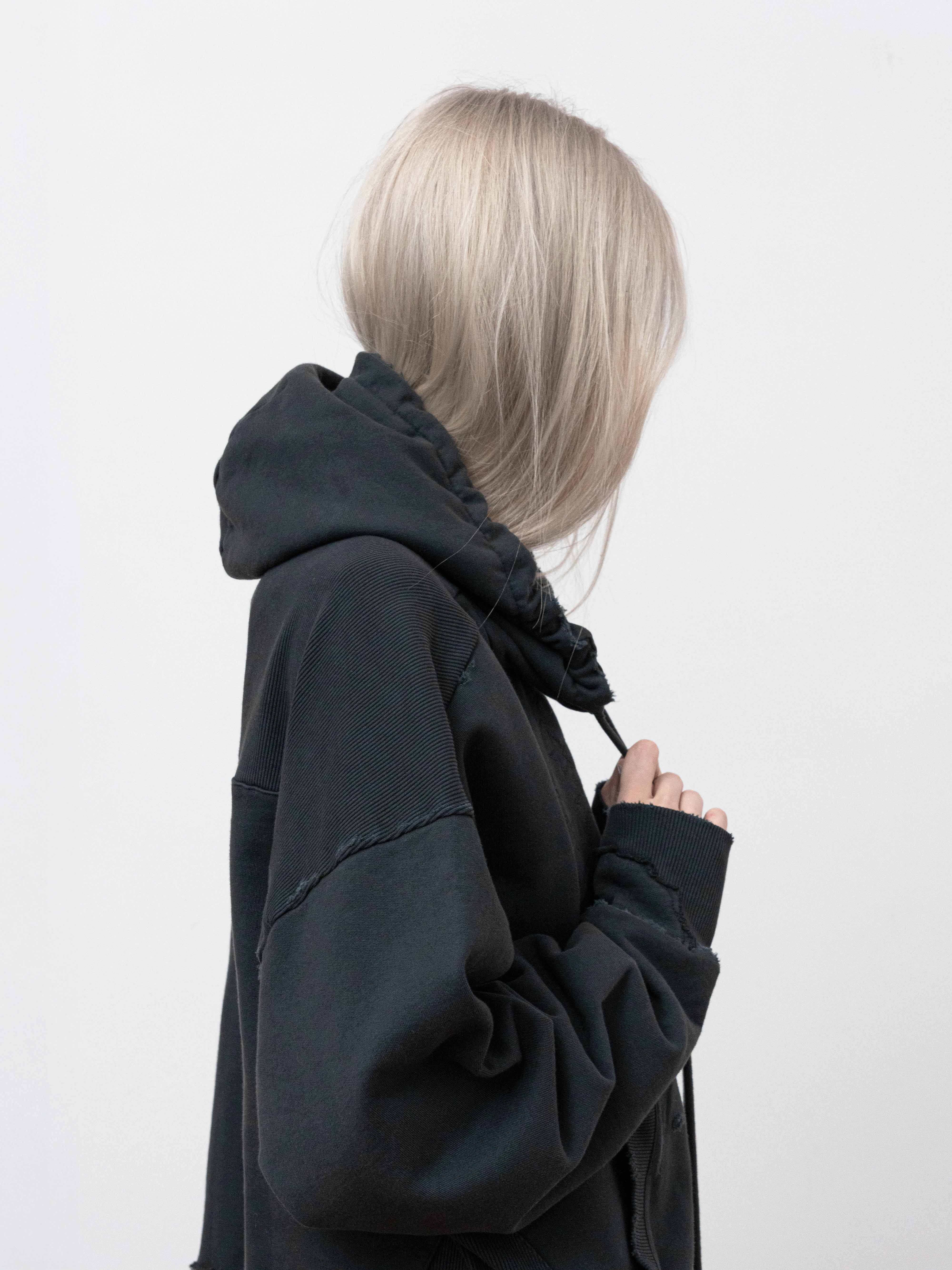 PANEL HOODIE - GARMENT DYED BLACK - Image 5