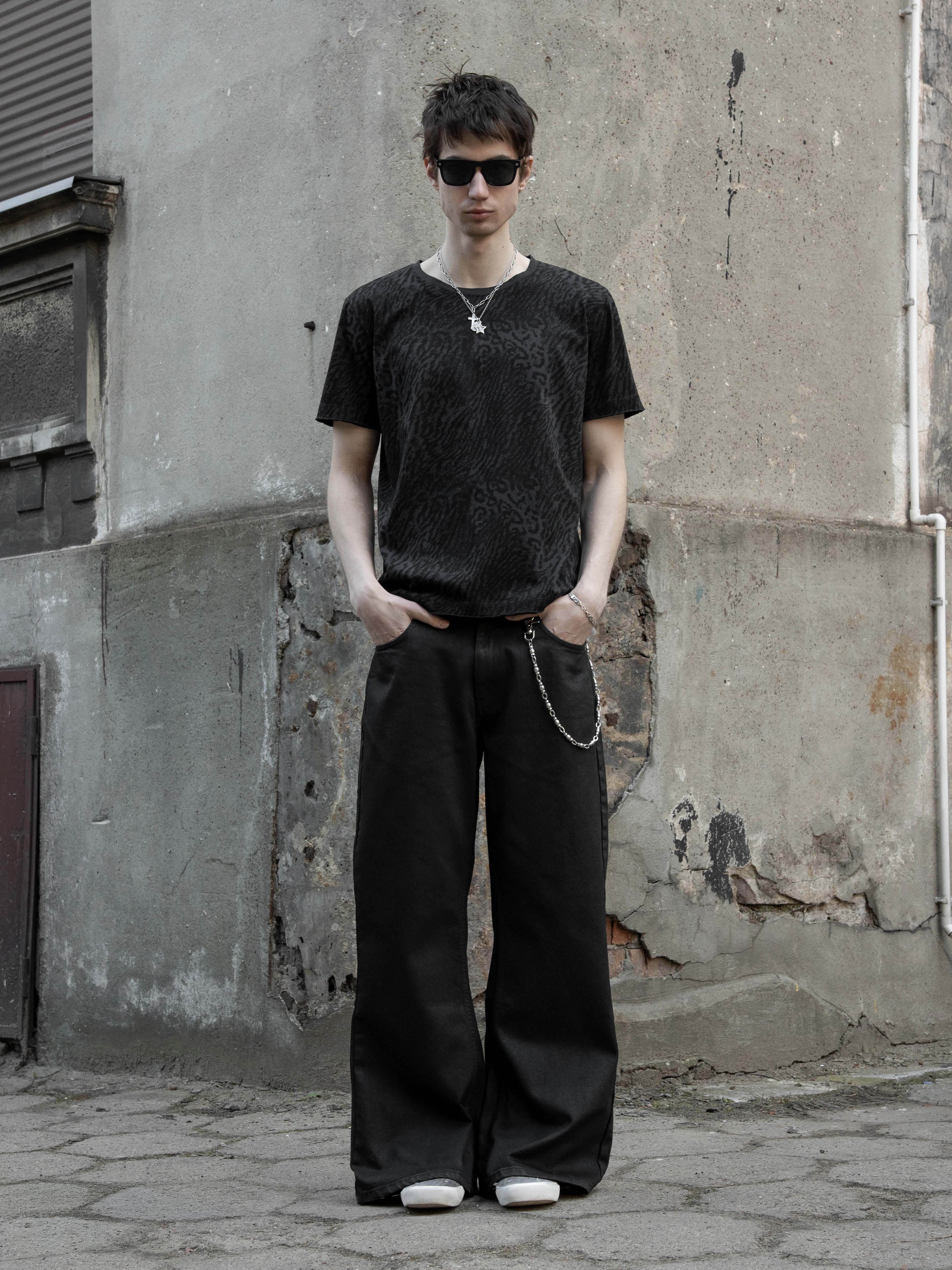 ROUND NECK TEE - BLACK LEOPARD - Image 2