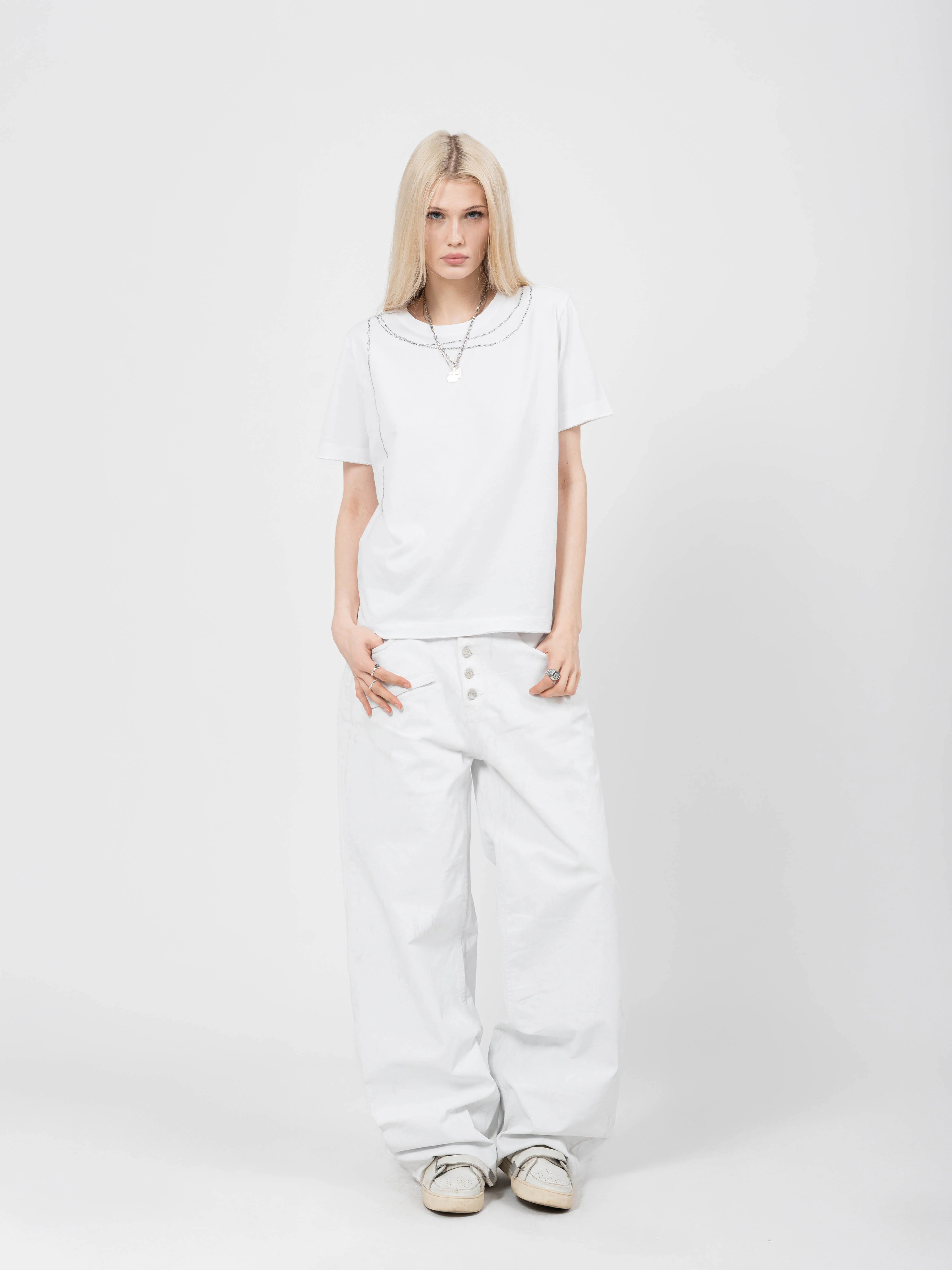 ROUND NECK TEE - WHITE WIRED - Image 2