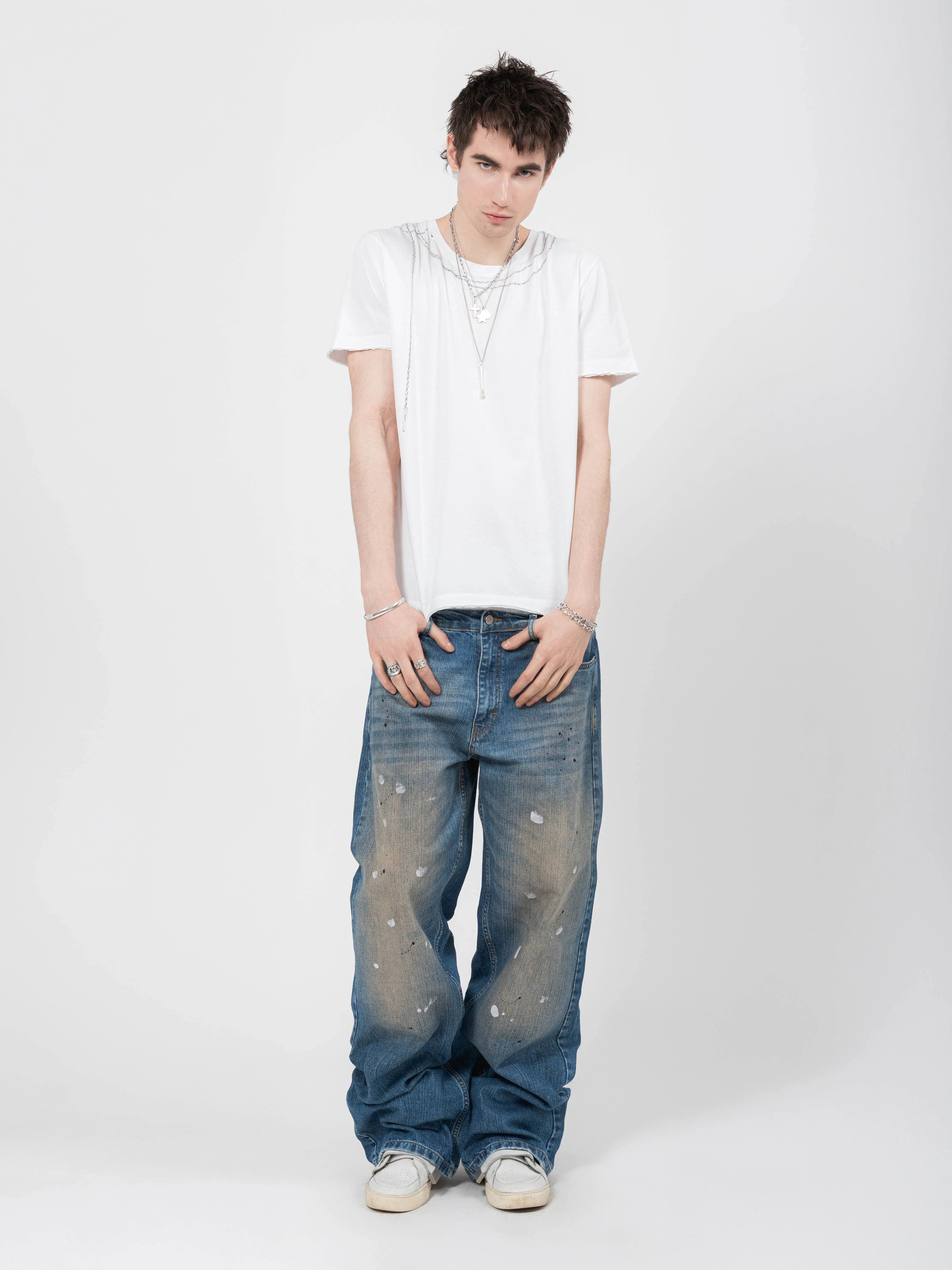 ROUND NECK TEE - WHITE WIRED - Image 3