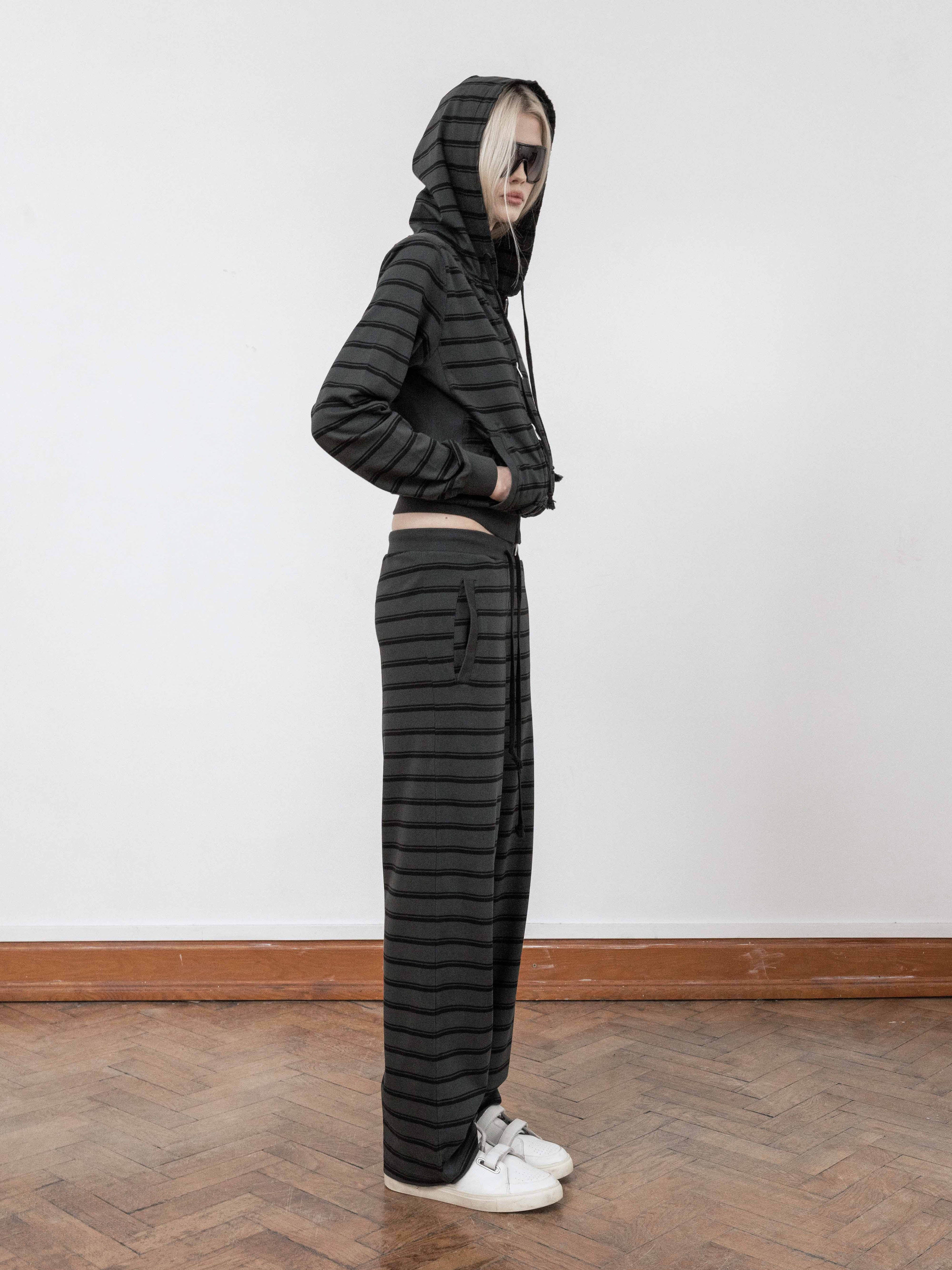 SLIM SWEATPANTS - BLACK STRIPED - Image 3