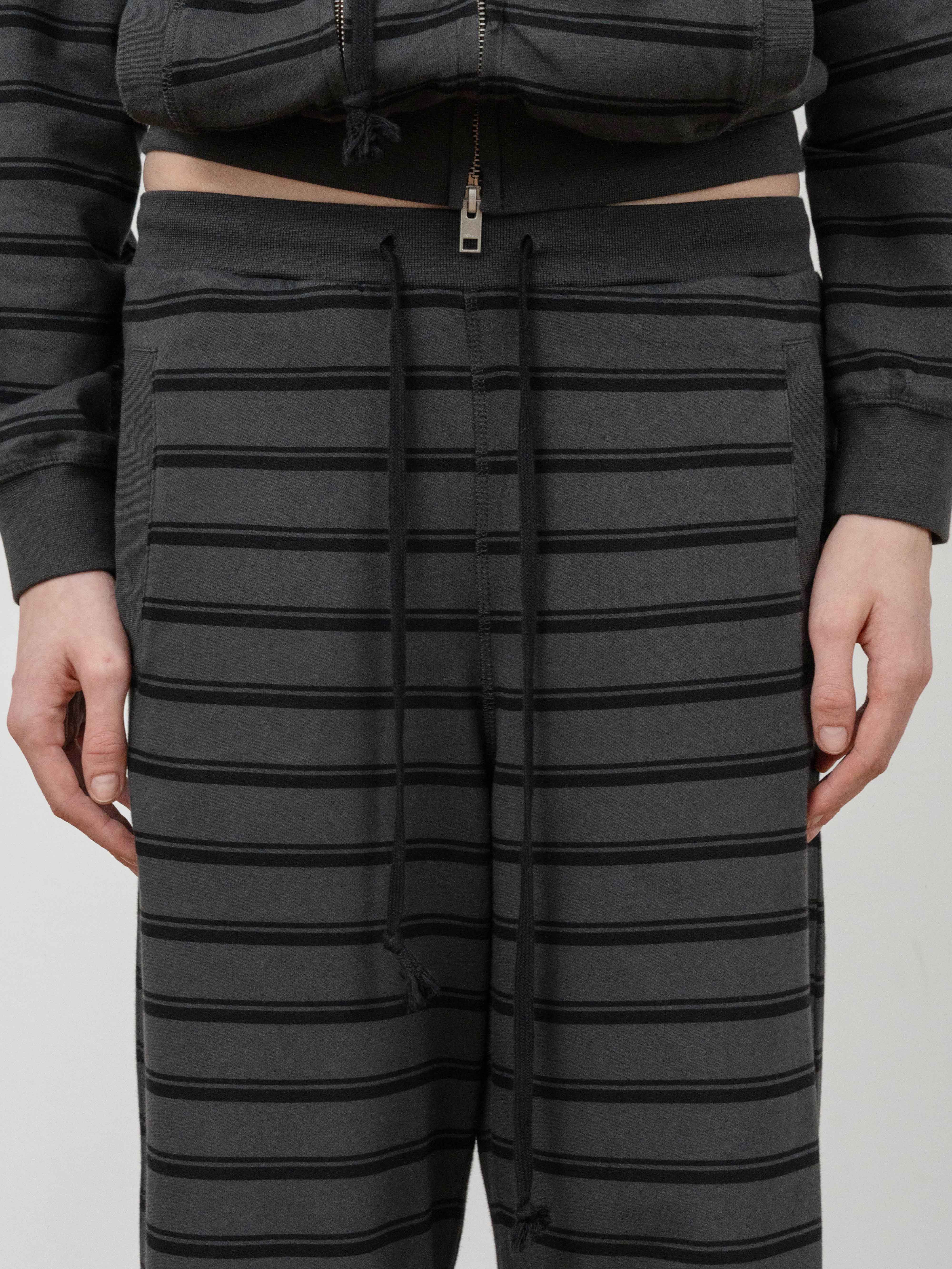 SLIM SWEATPANTS - BLACK STRIPED - Image 5