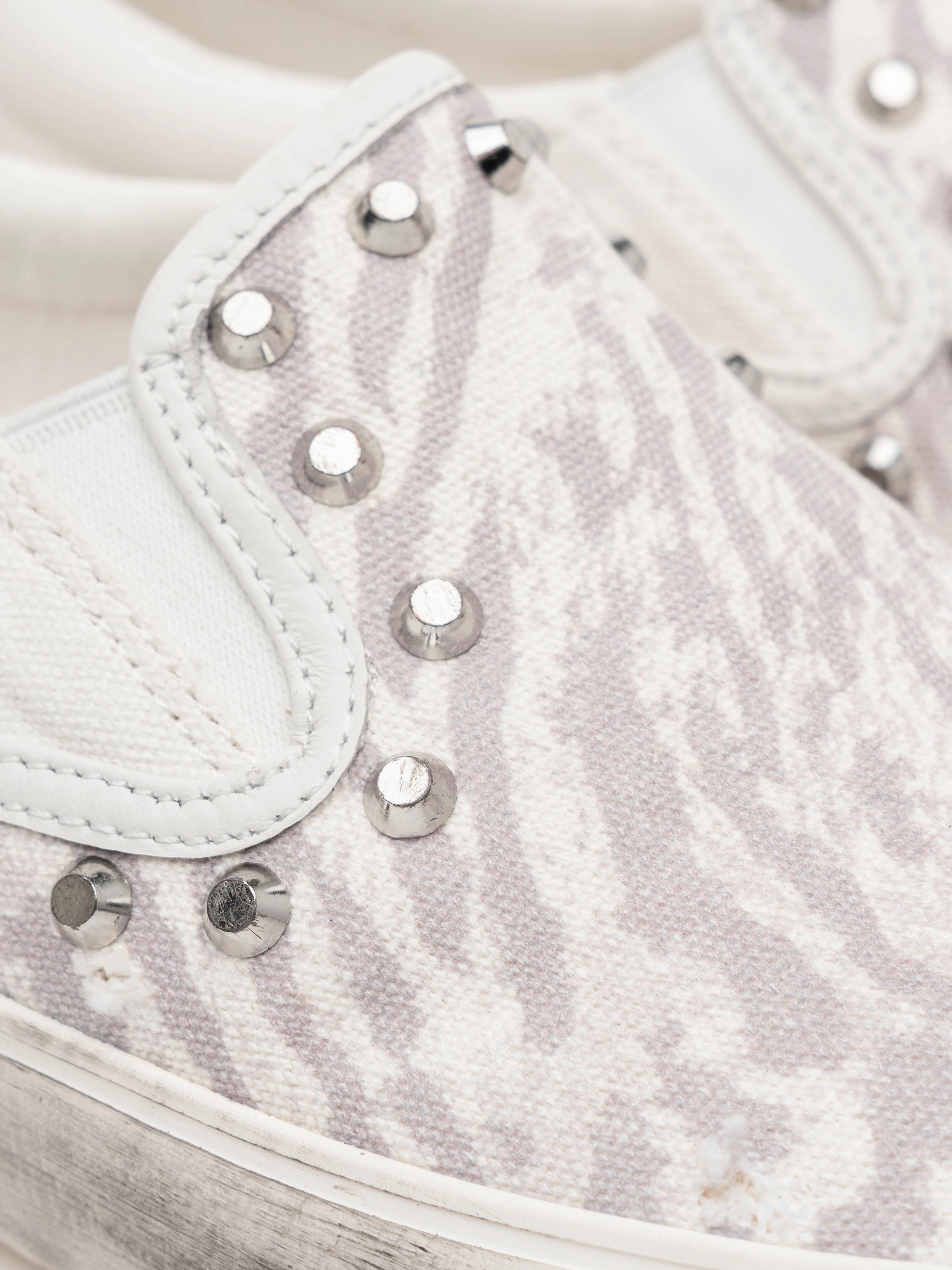 SLIP ON SNEAKER - WHITE LEOPARD - Image 5